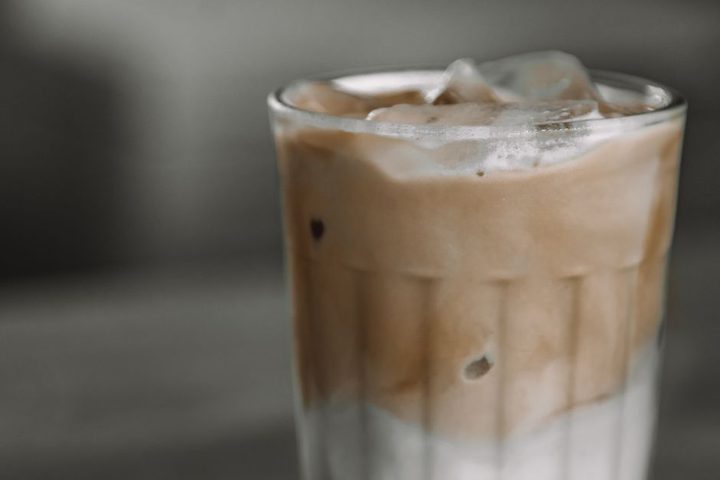 BERRY WHİTE LATTE